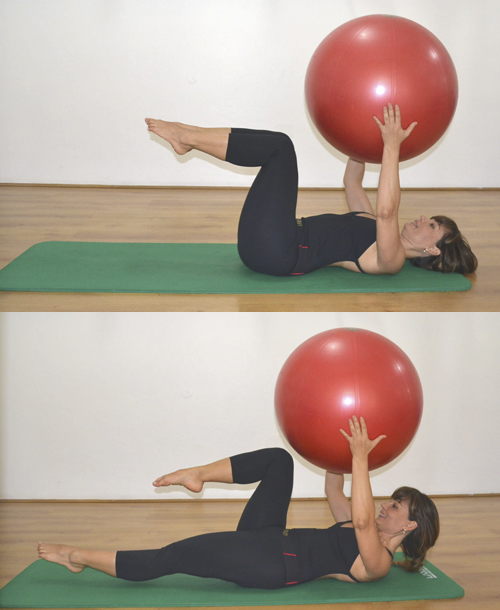 exercicio-bola-pilates-abdominal